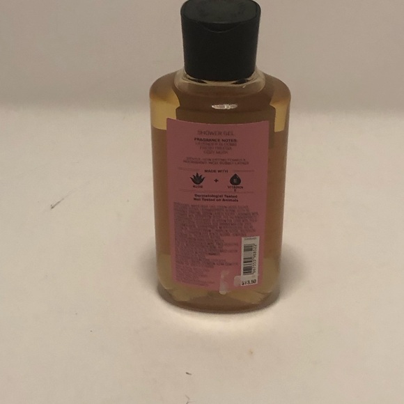 Bath and Body Works Cozy Evening Shower Gel - Picture 3 of 6